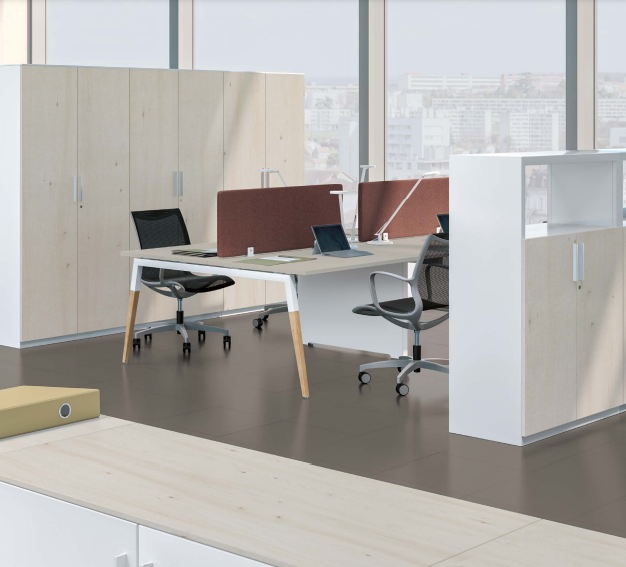 Bureaux Aska Columbia pieds inclinés bois